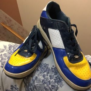 Men’s 10.5 GQ shoes!